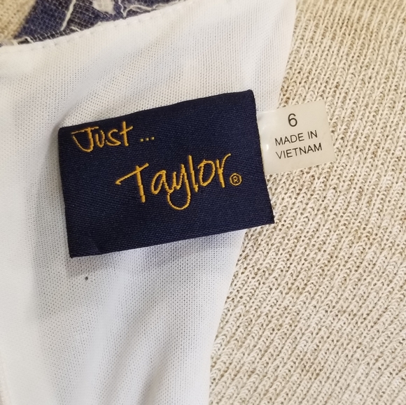 JUST... TAYLOR LACE DRESS - Picture 6 of 8